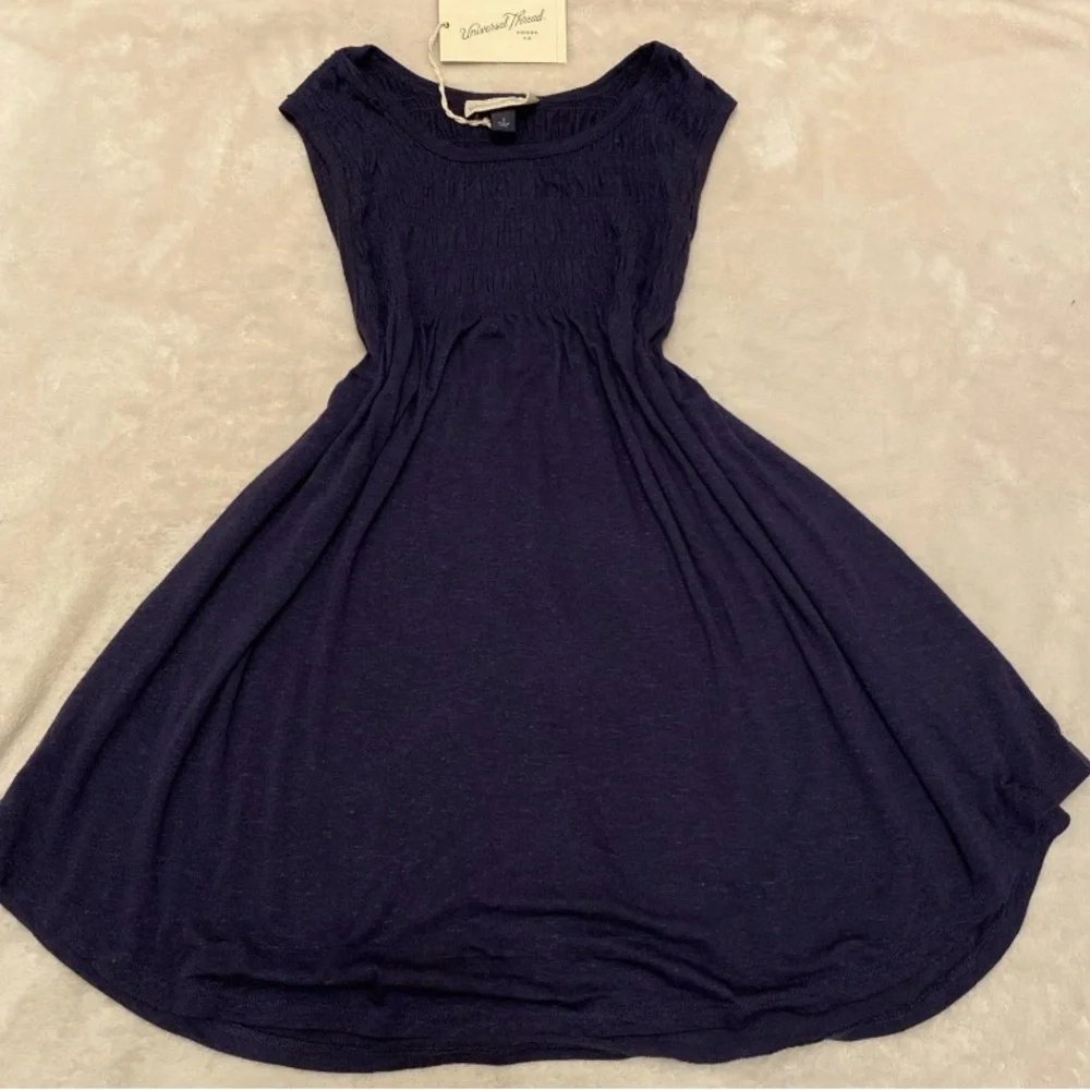Universal Thread Navy Sleeveless Top